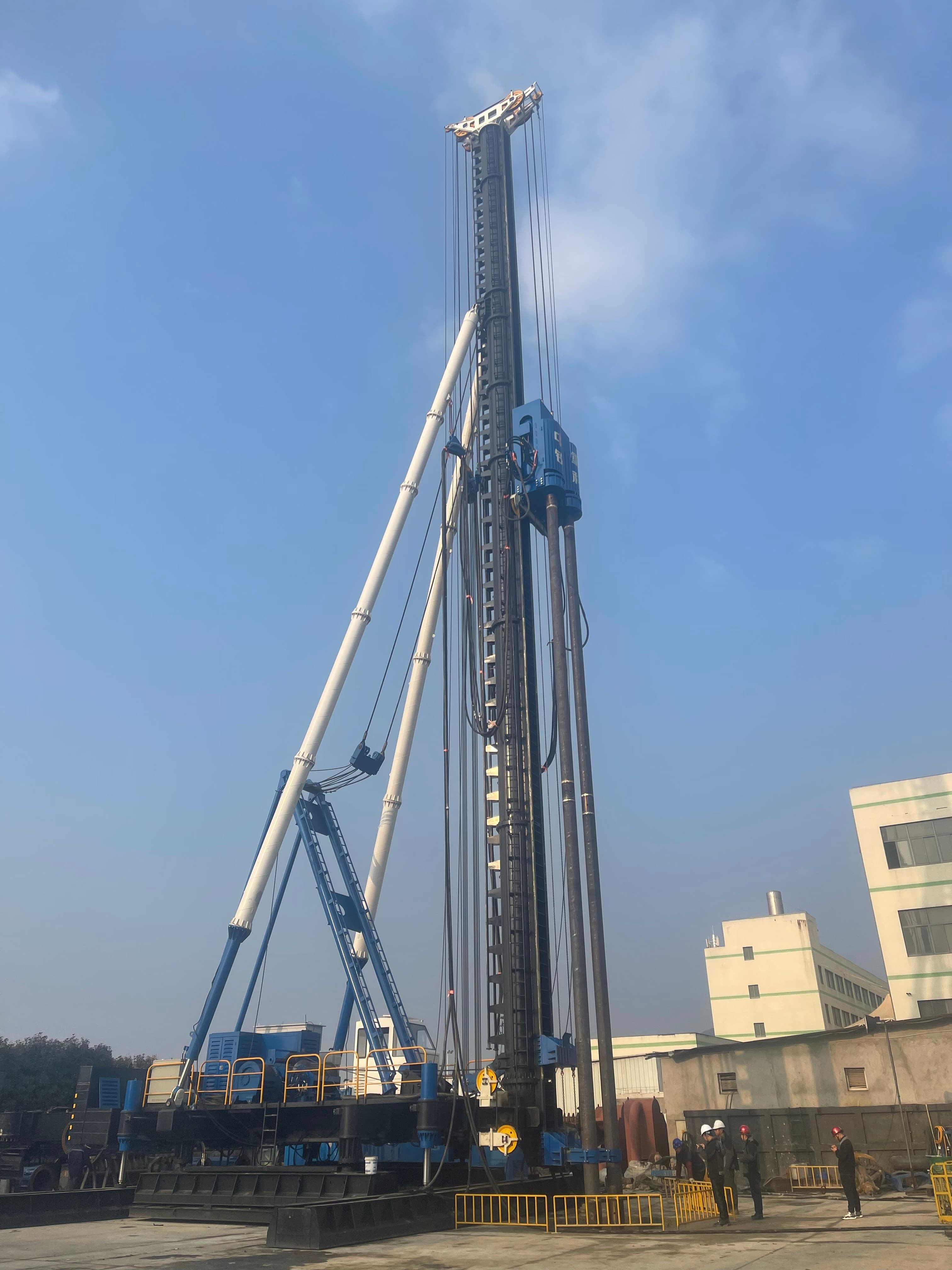 Multi-functional mixing drill rig
