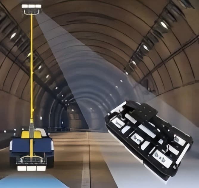 Intelligent tunnel inspection equipment collects structural data in operating tunnel environments to support defect identification, analysis and maintenance decision-making.
